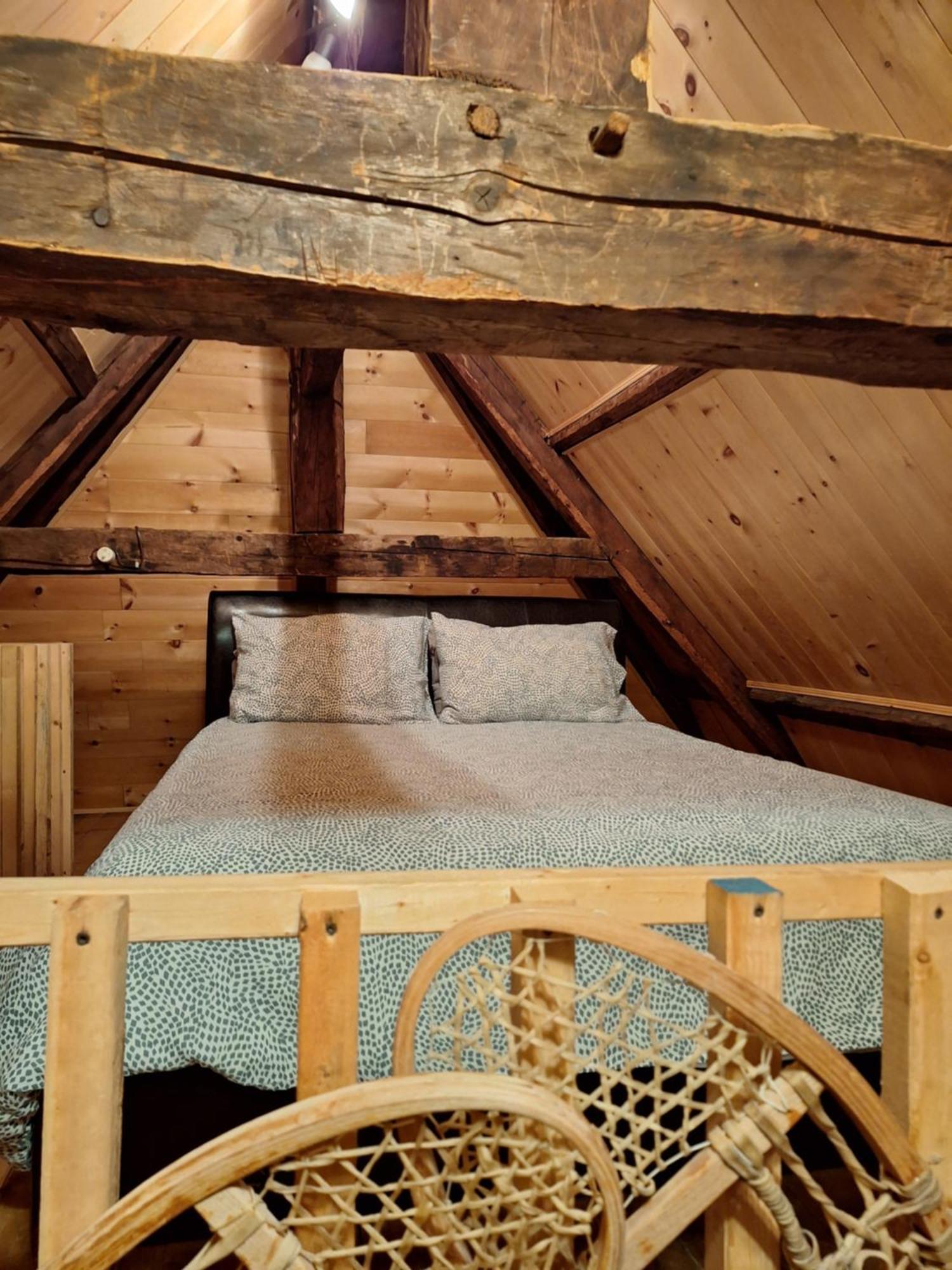 Auberge Le P'Tit Bonheur Saint-Laurent-de-l'ile d'Orleans ภายนอก รูปภาพ